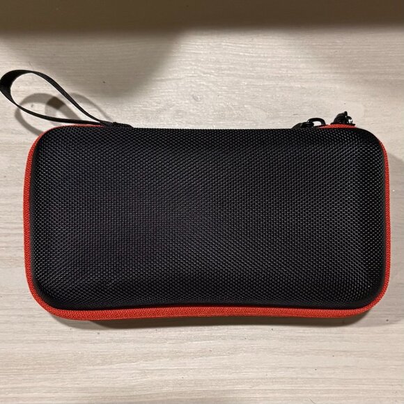 Garmin inReach SE+ Handheld GPS Navigator w/ Case Bundle - Picture 9 of 9